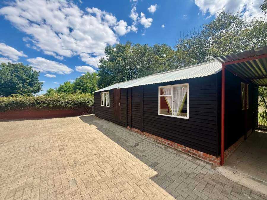 3 Bedroom Property for Sale in Bloemfontein Rural Free State